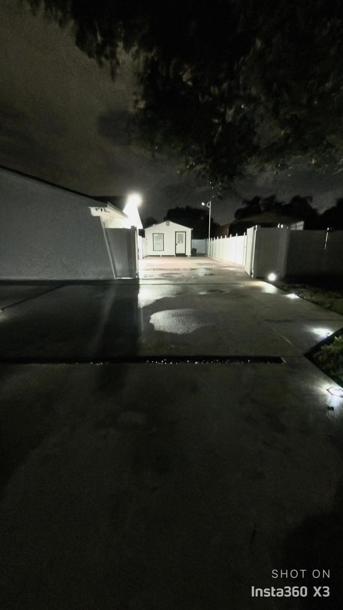 All Modern Studio With Private Entry & Parking. Μπράντον Εξωτερικό φωτογραφία